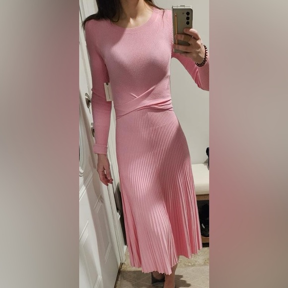 NWT $198 Anthropologie Long-Sleeve Ribbed Sweater Midi Dress - Small - Picture 3 of 9